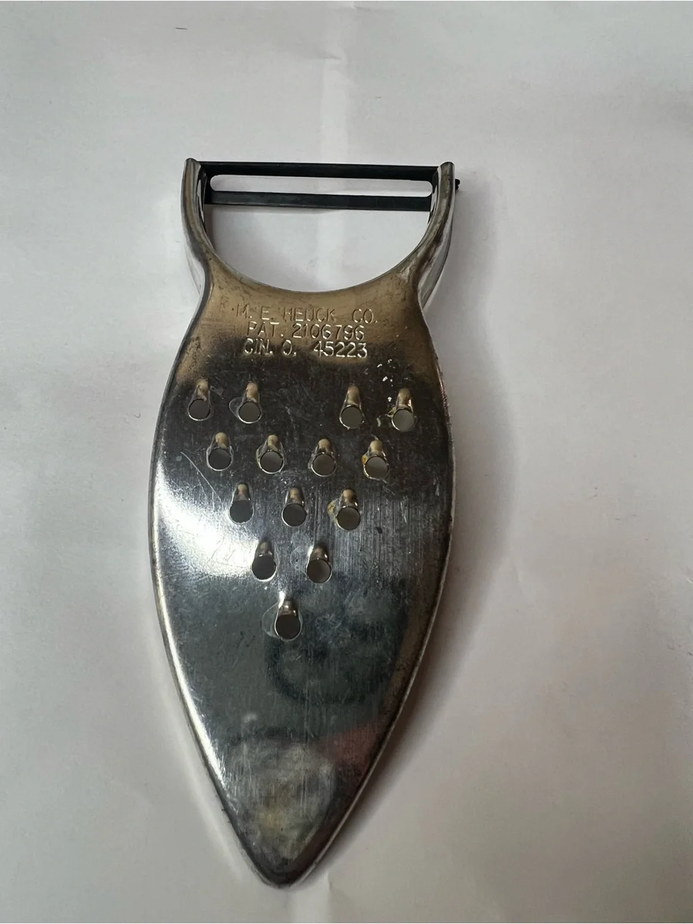 M. E. Heuck Co. vintage heuck